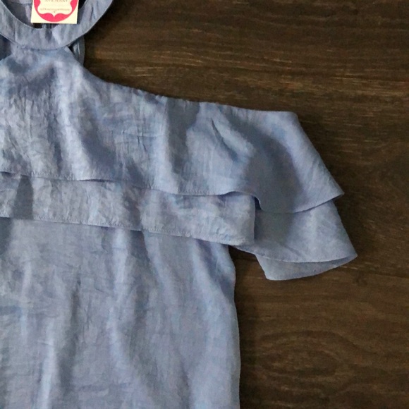 NWT boutique top 💙 - Picture 4 of 7